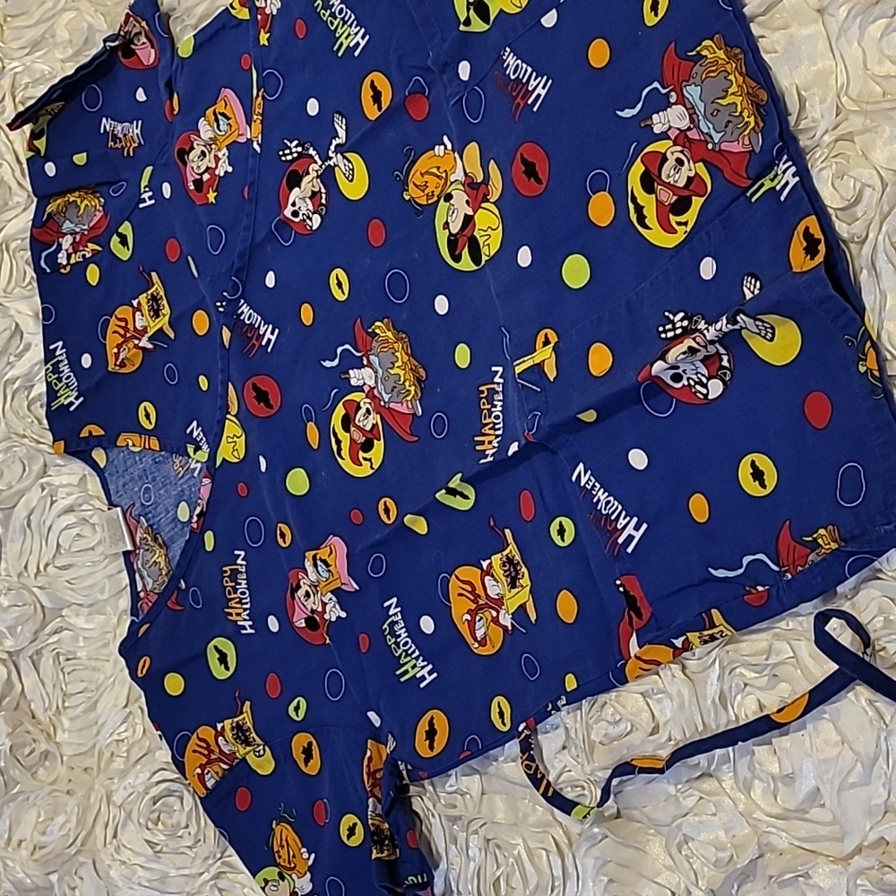 Disney Womens Scrub Top Small.